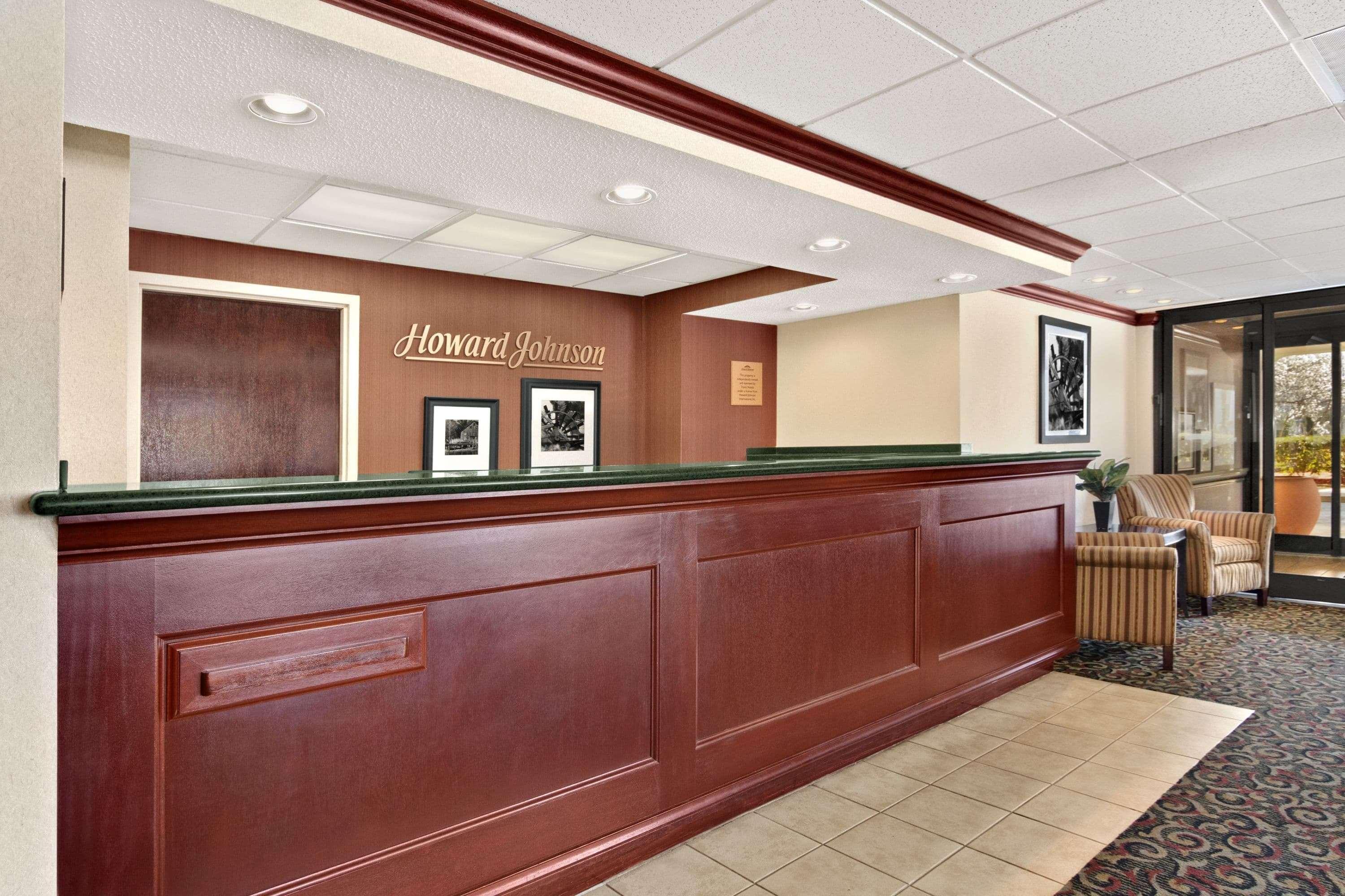 Howard Johnson By Wyndham Greensboro Near The Coliseum Luaran gambar