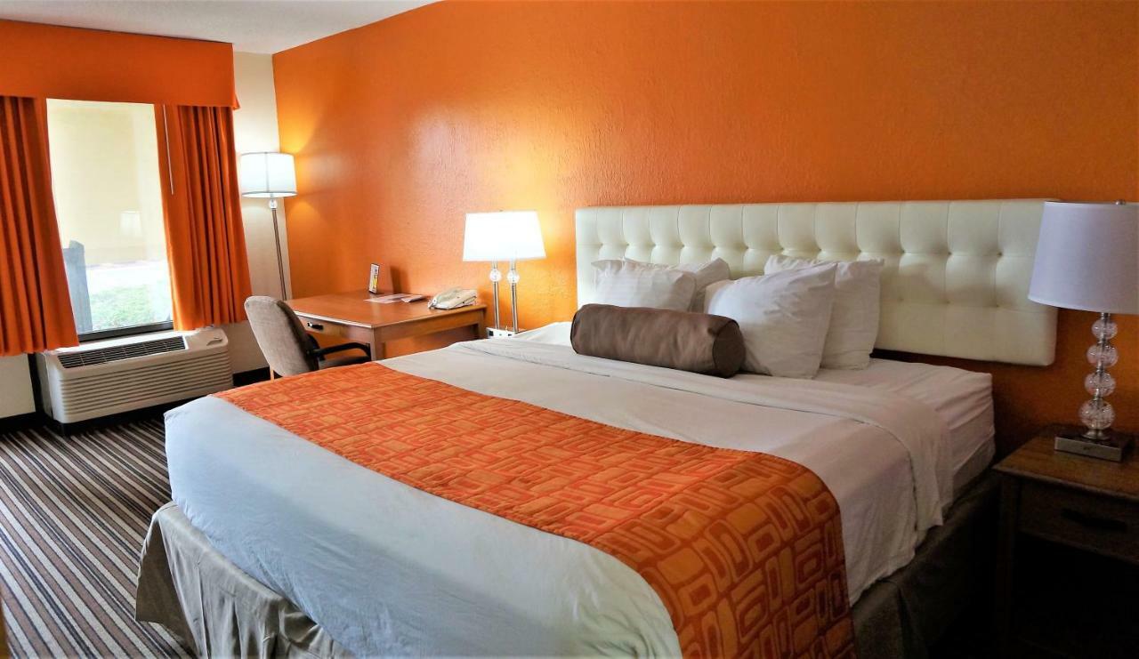 Howard Johnson By Wyndham Greensboro Near The Coliseum Luaran gambar